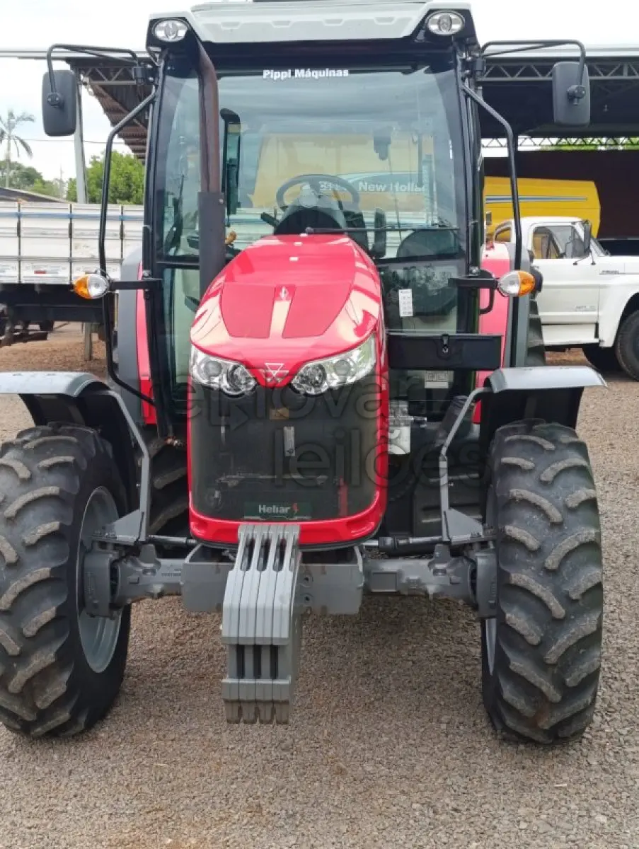 LOTE 027 - TRATOR MASSEY FERGUSON 4707 - ANO 2023 - CRESOL ESSÊNCIA - DEPOSITADO EM TUPARENDI/RS