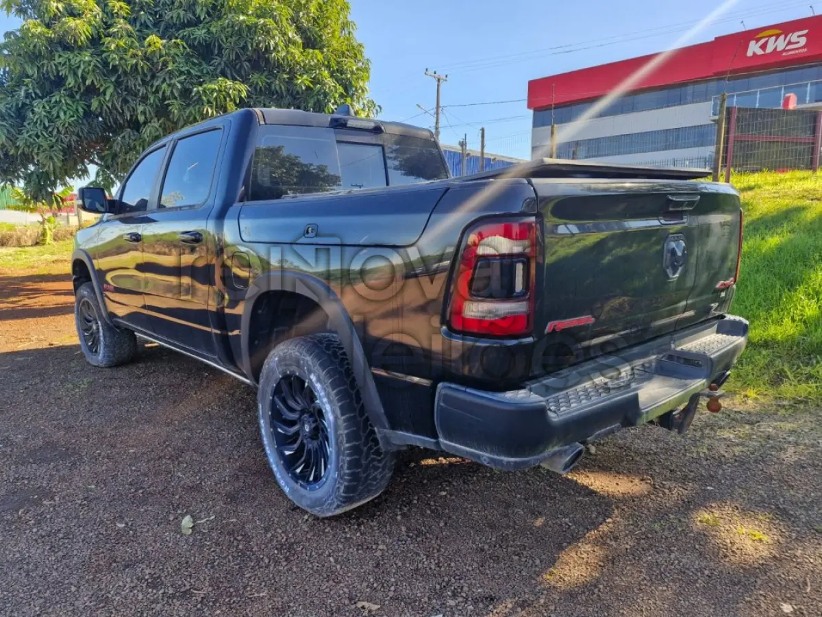 LOTE 009 - DODGE RAM 1500 REBEL - ANO 2022/2022 - COMPLETO - SICREDI ALIANÇA - DEPOSITADO EM IJUI/RS