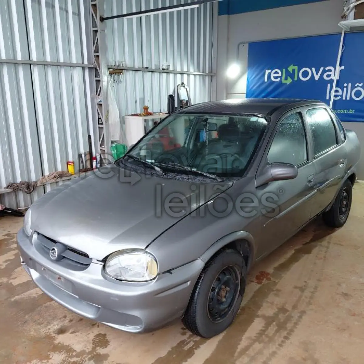 LOTE 006 - GM CLASSIC - ANO 2004/2005 - SICOOB CREDICARU