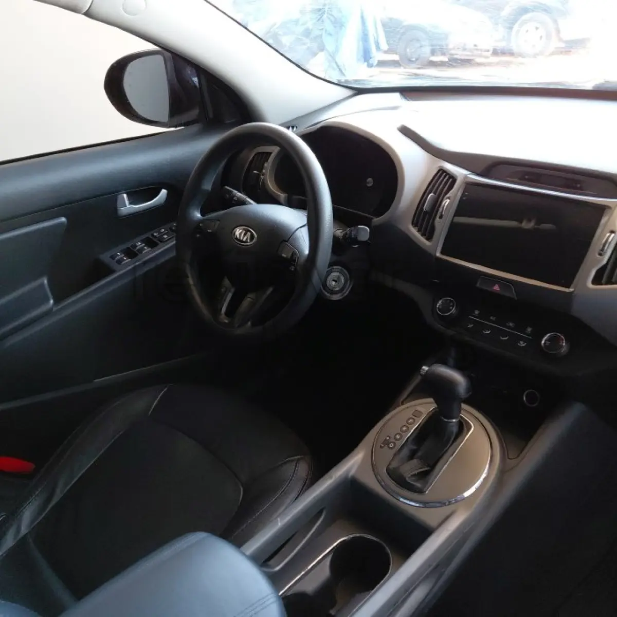 LOTE 029 - KIA SPORTAGE - ANO 2014/2015 - COMPLETO - SICREDI PIONEIRA