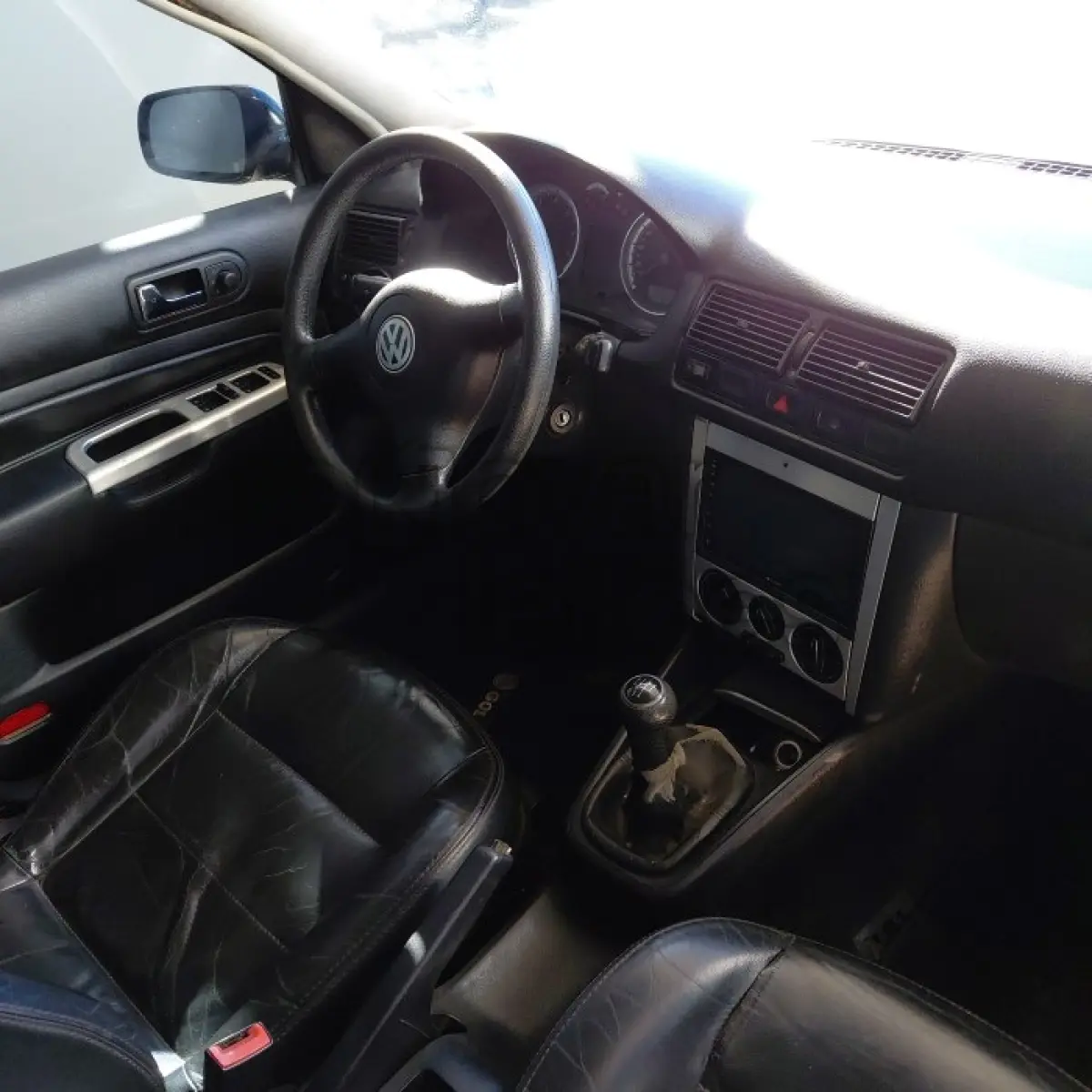 LOTE 015 - VOLKSWAGEN GOLF FLASH - ANO 2006/2006 - COMPLETO - SICREDI LIBERDADE