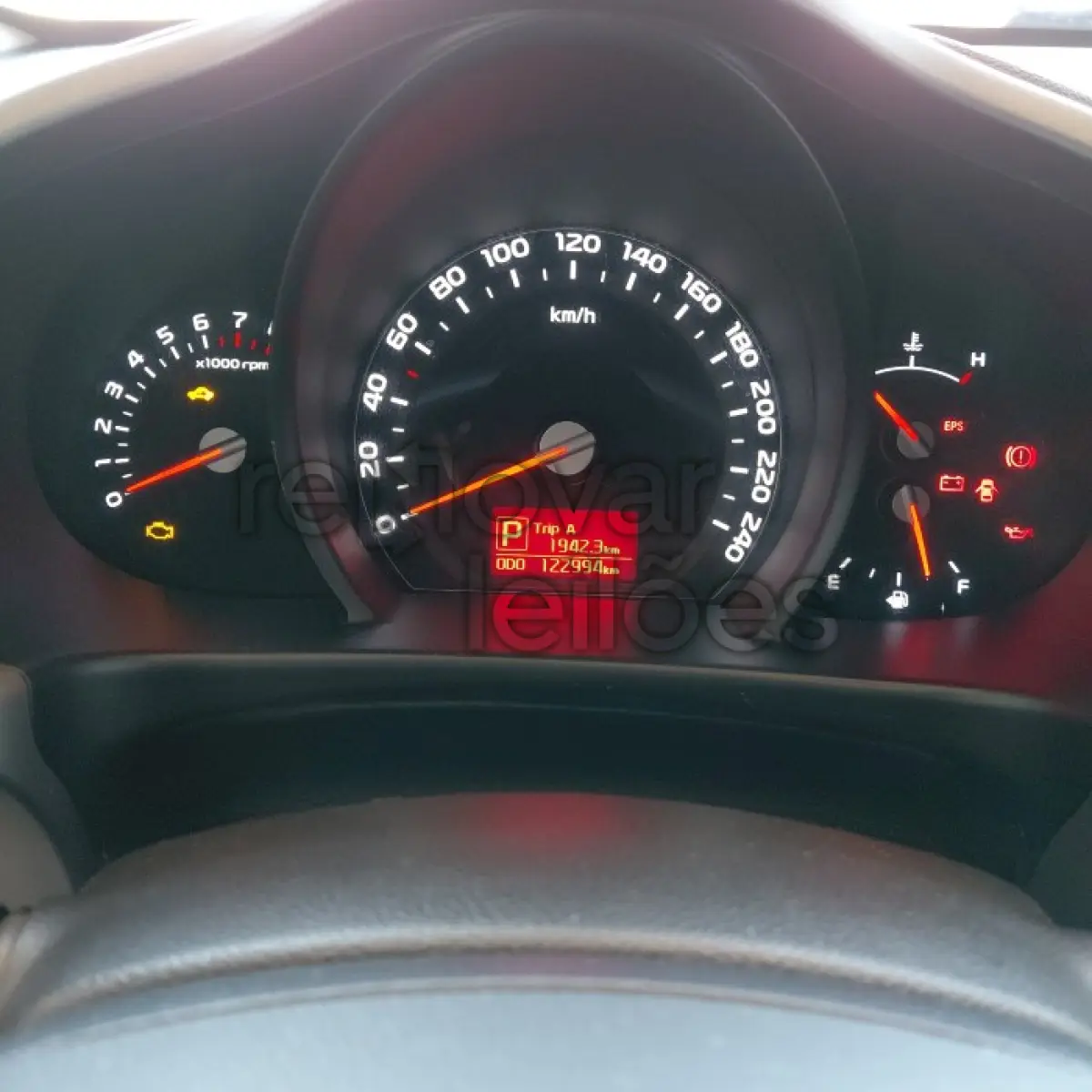 LOTE 029 - KIA SPORTAGE - ANO 2014/2015 - COMPLETO - SICREDI PIONEIRA