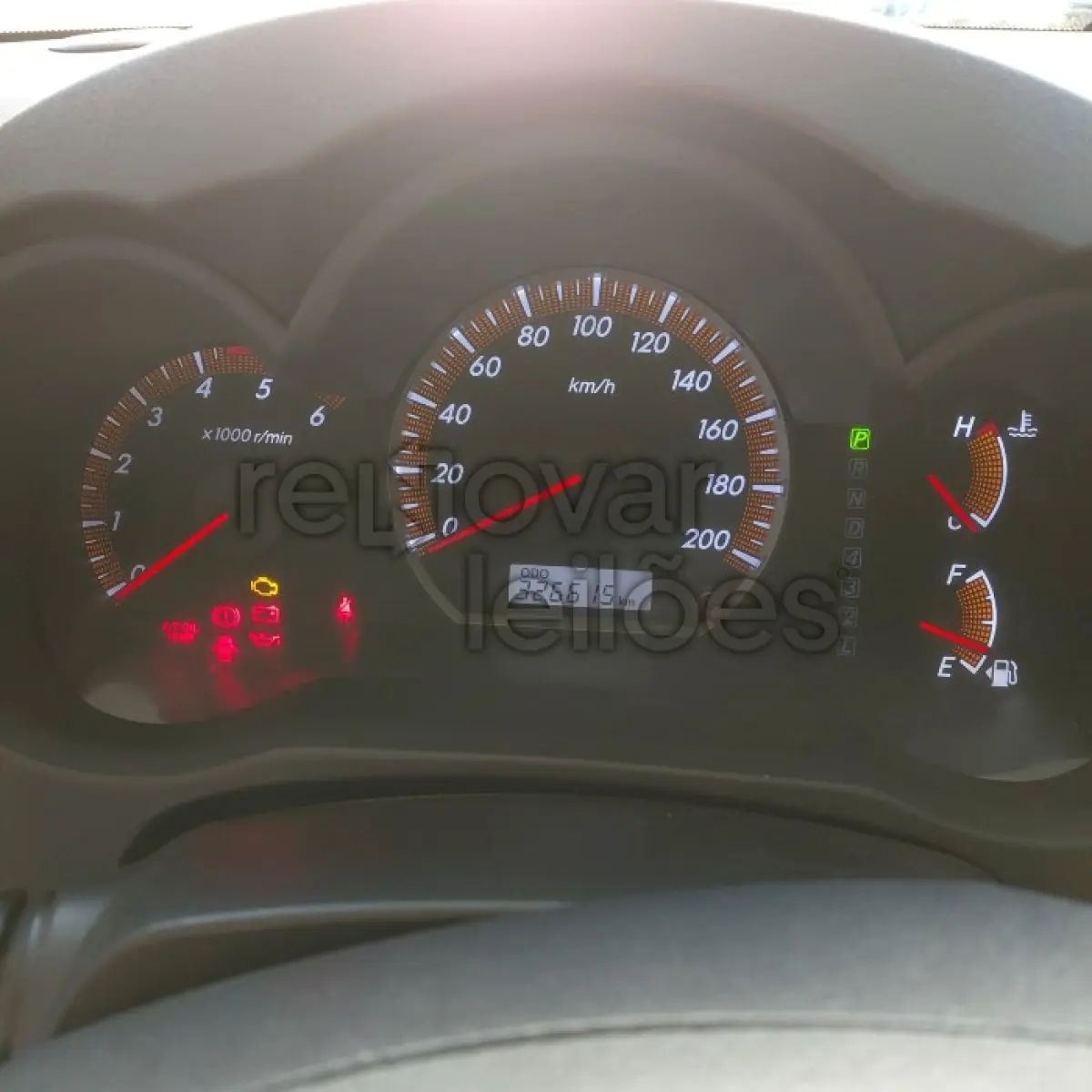 LOTE 066 - TOYOTA HILUX CD4X4 SRV - ANO 2013/2013 - COMPLETO - SICREDI DAS CULTURAS