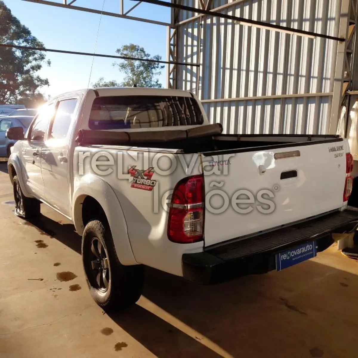 LOTE 066 - TOYOTA HILUX CD4X4 SRV - ANO 2013/2013 - COMPLETO - SICREDI DAS CULTURAS