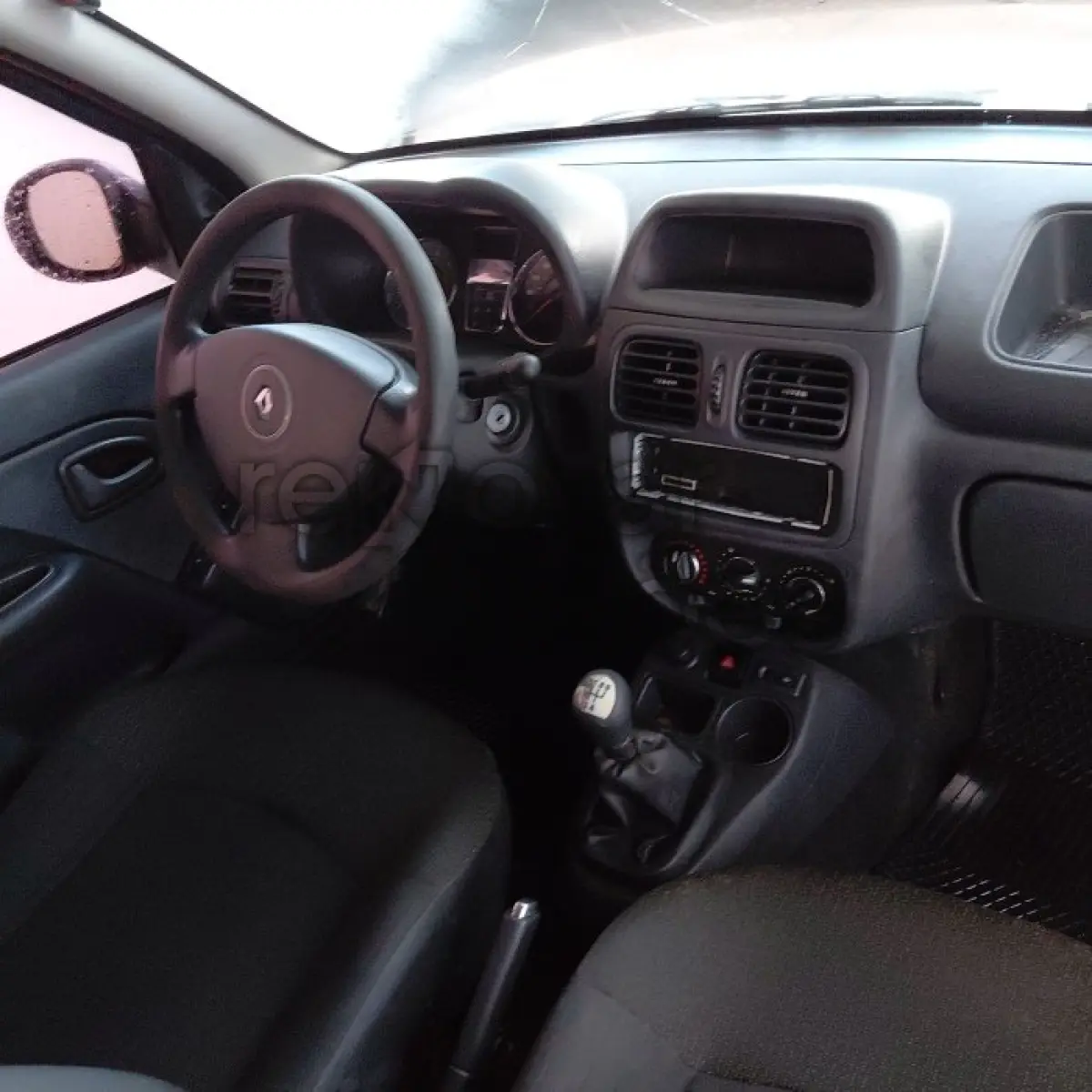 LOTE 017 - RENAULT CLIO EXP1016VH - ANO 2013/2014 - COMPLETO - SICREDI GERAÇÕES