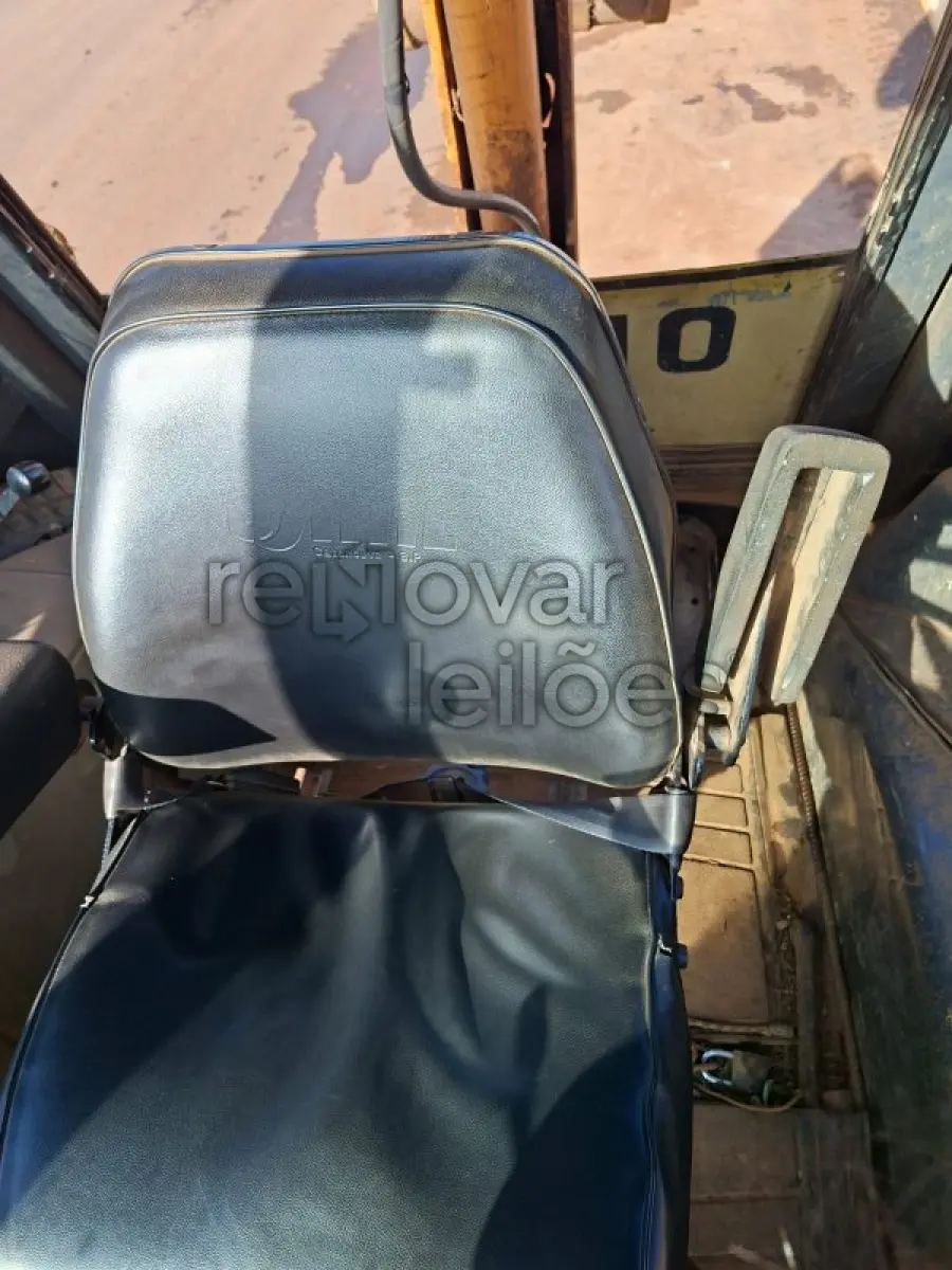 LOTE 003 - RETROESCAVADEIRA CASE, MODELO 580M