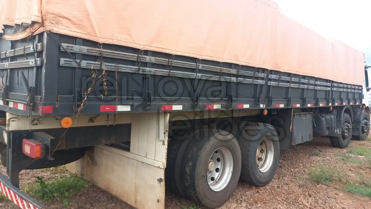 LOTE 013 - VOLVO VM 260 - ANO 2011/2011 - CRESOL ESSÊNCIA - DEPOSITADO EM SANTO CRISTO/RS