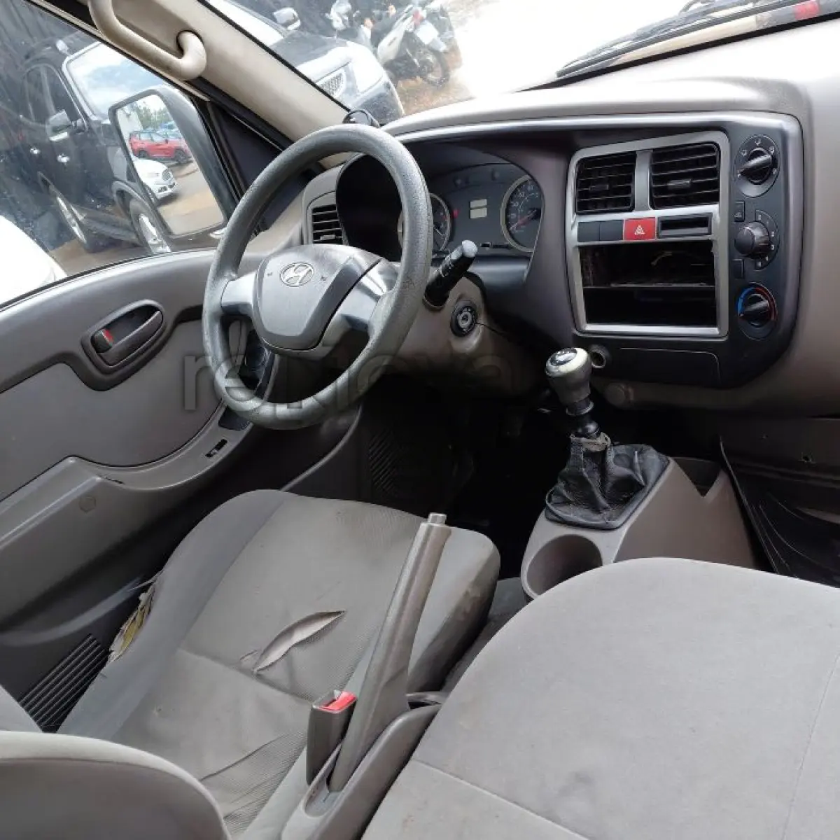 LOTE 048 - HYUNDAI HR HDB - ANO 2013/2014 - SICREDI CENTRO