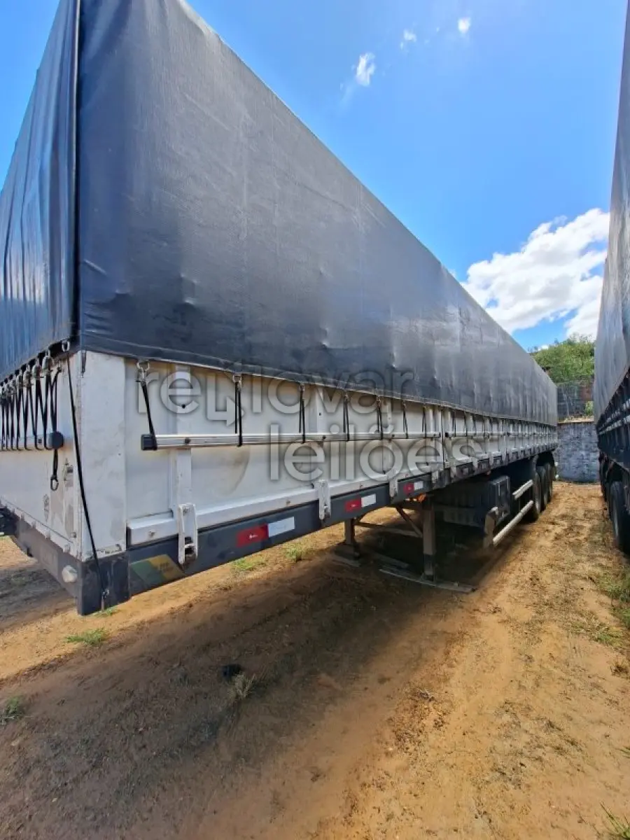 LOTE 014 - SEMI REBOQUE NOMA SR3E27 CG - ANO 2019/2019 - SICREDI GERAÇÕES - INDICIO DE SINISTRO E PASSAGEM POR LEILÃO - DEPOSITADO EM CACHOEIRA DO SUL/RS