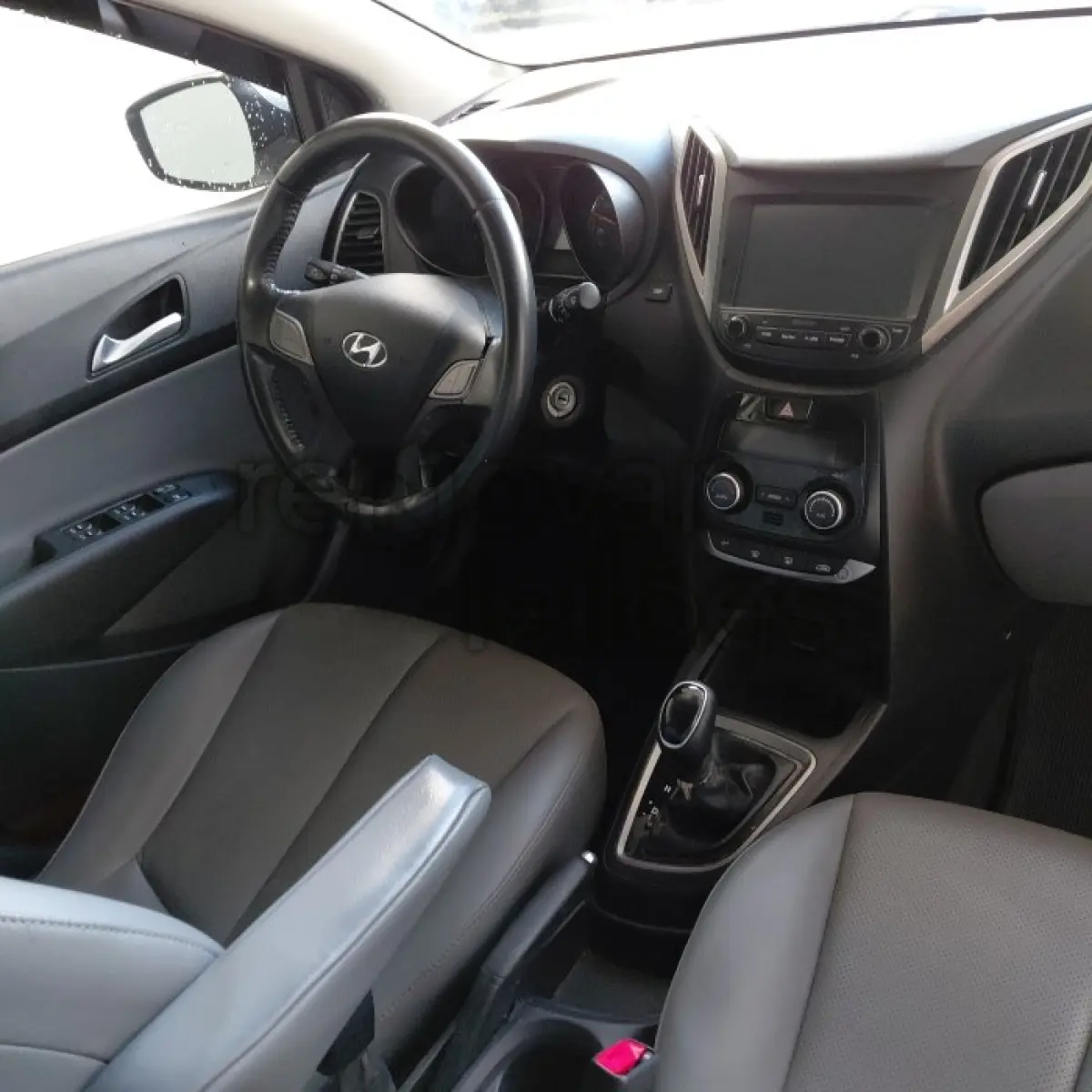 LOTE 019 - HYUNDAI HB20S 16A PREM - ANO 2018/2018 - COMPLETO - SICREDI GERAÇÕES