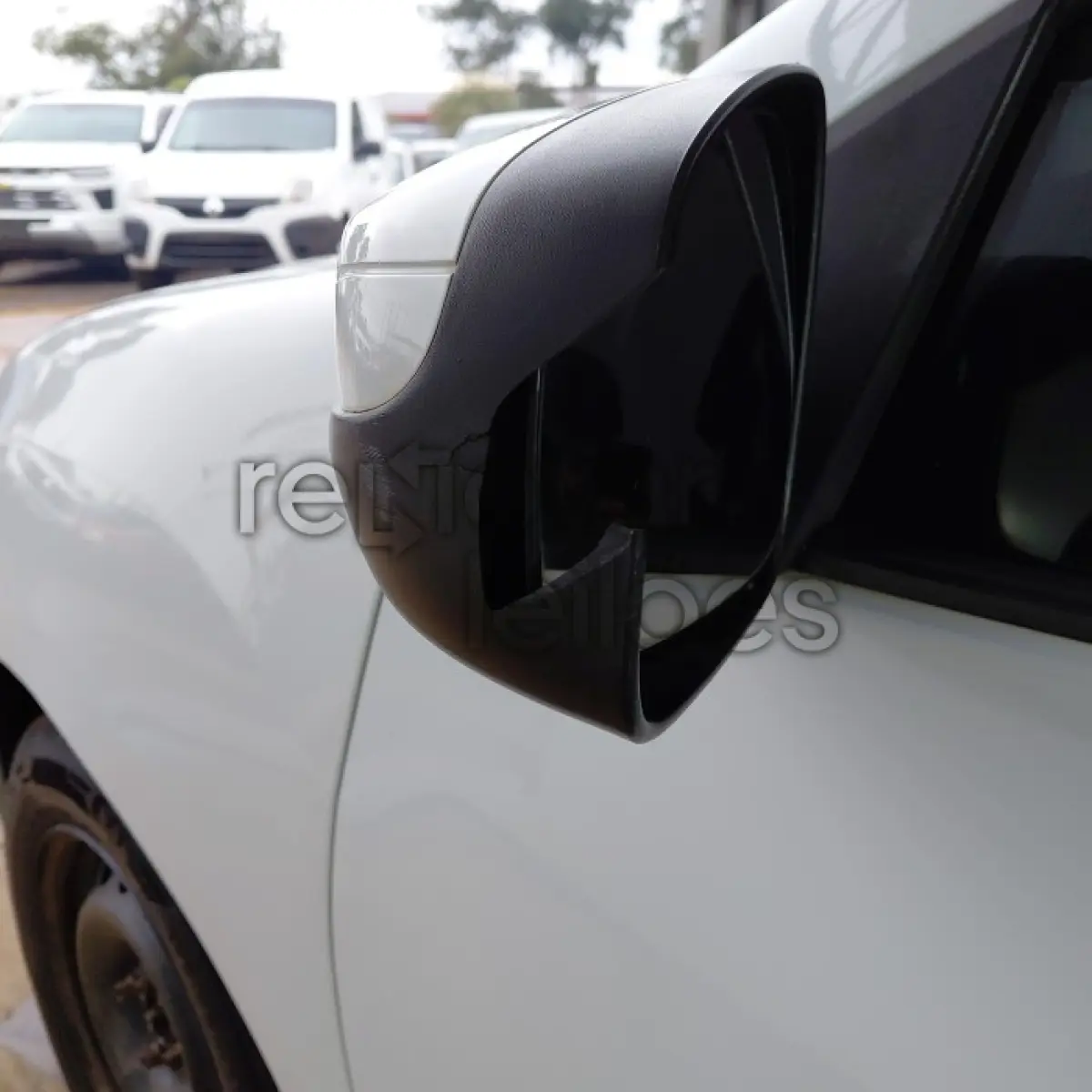 LOTE 018 - RENAULT LOGAN EXPR 10 - ANO 2016/2017 - COMPLETO - SICREDI GERAÇÕES