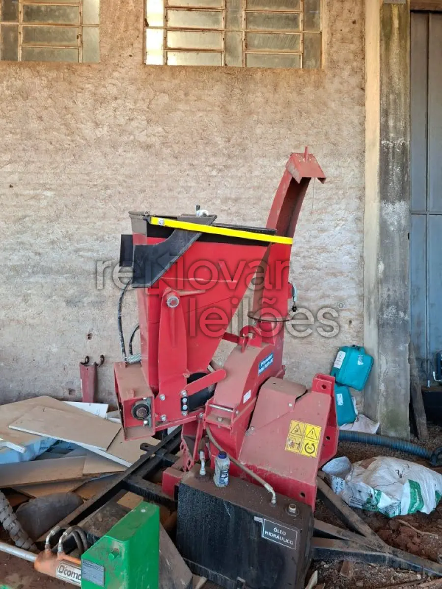 LOTE 008 - PICADOR DE CAVACO