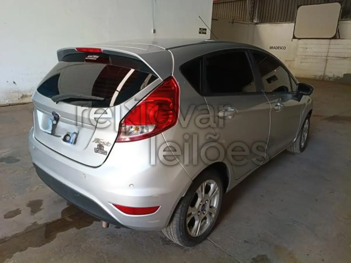 LOTE 069 - FORD FIESTA HA 16L SE - ANO 2014/2015 - COMPLETO - SICREDI CENTRO - DEPOSITADO EM BETIM/MG