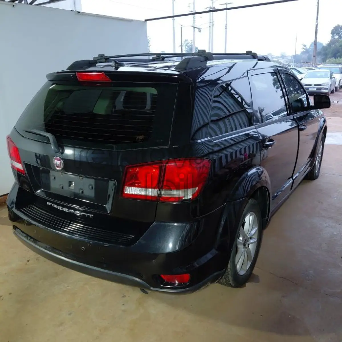 LOTE 064 - FIAT FREEMONT PREC AT6 - ANO 2013/2014 - COMPLETO - SICREDI CAMINHO DAS AGUAS