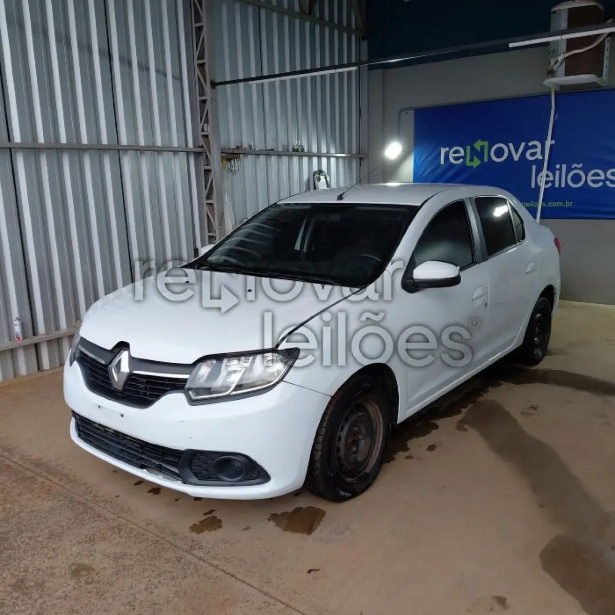 LOTE 018 - RENAULT LOGAN EXPR 10 - ANO 2016/2017 - COMPLETO - SICREDI GERAÇÕES