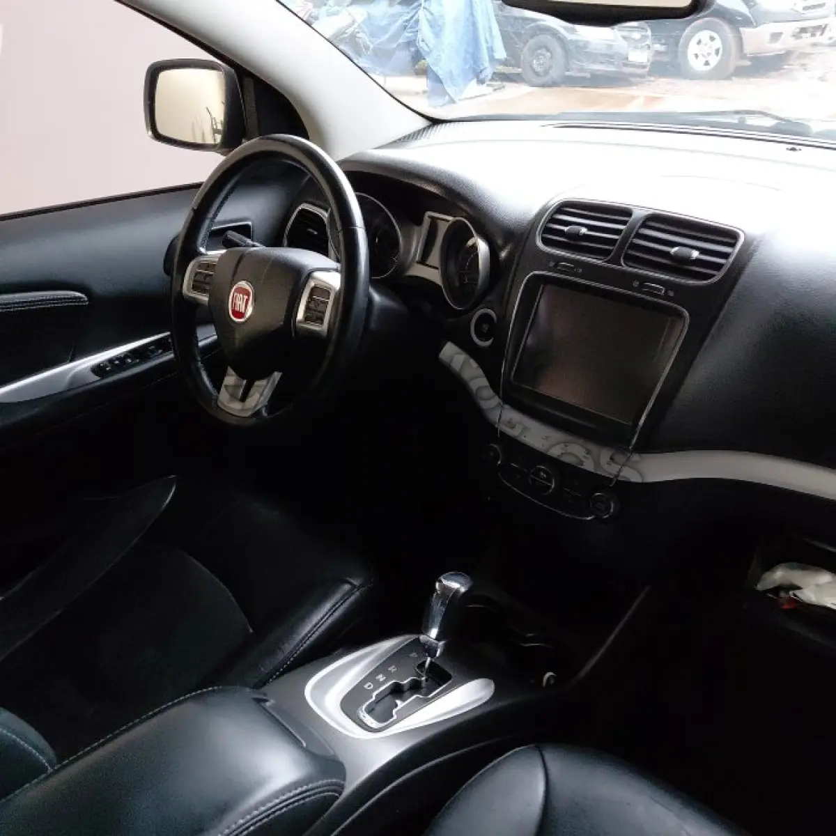 LOTE 064 - FIAT FREEMONT PREC AT6 - ANO 2013/2014 - COMPLETO - SICREDI CAMINHO DAS AGUAS