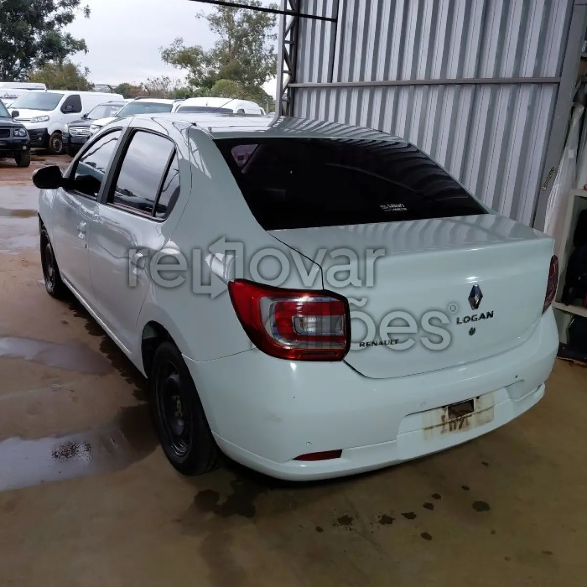 LOTE 018 - RENAULT LOGAN EXPR 10 - ANO 2016/2017 - COMPLETO - SICREDI GERAÇÕES