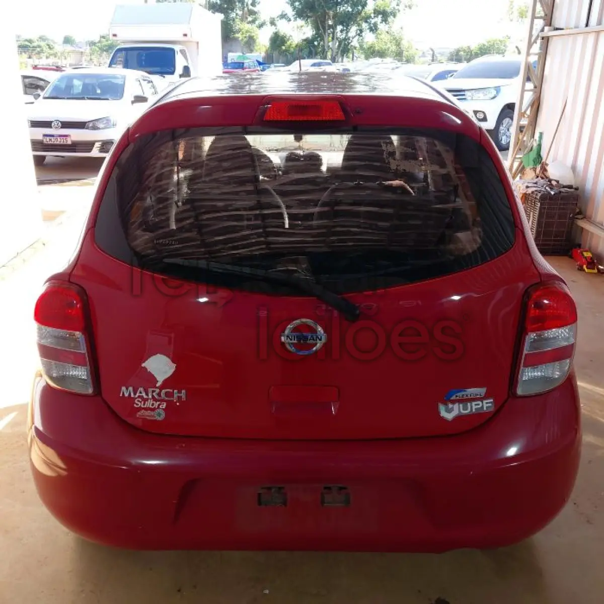 LOTE 065 - NISSAN MARCH 10S FLEX - ANO 2013/2014 - COMPLETO - VIA CERTA