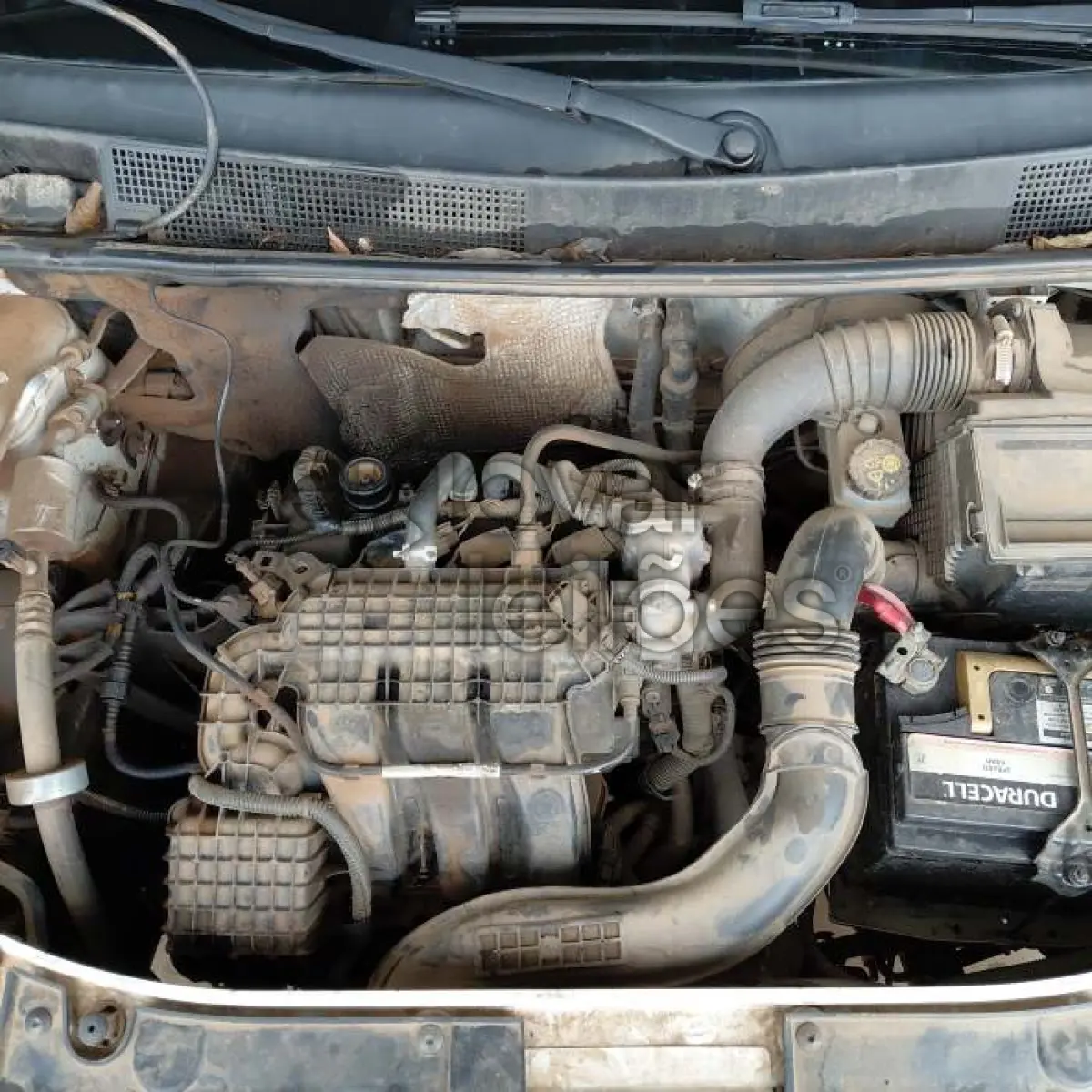 LOTE 018 - RENAULT LOGAN EXPR 10 - ANO 2016/2017 - COMPLETO - SICREDI GERAÇÕES