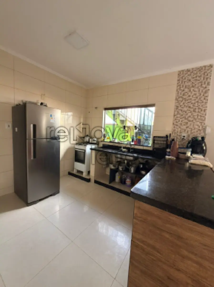 LOTE 001 - EDIFICAÇÃO RESIDENCIAL C/ 138,13 M² - ALFENAS / MG