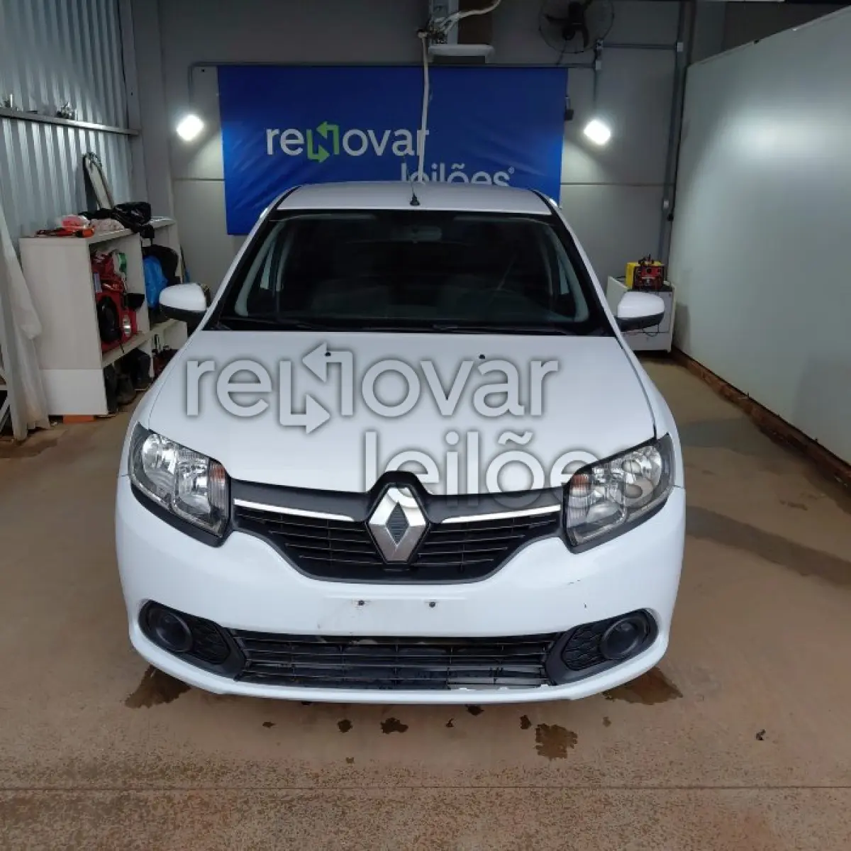 LOTE 018 - RENAULT LOGAN EXPR 10 - ANO 2016/2017 - COMPLETO - SICREDI GERAÇÕES