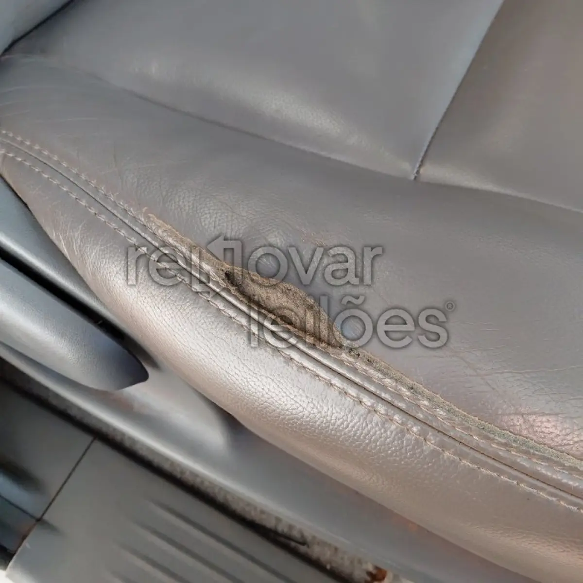 LOTE 066 - TOYOTA HILUX CD4X4 SRV - ANO 2013/2013 - COMPLETO - SICREDI DAS CULTURAS
