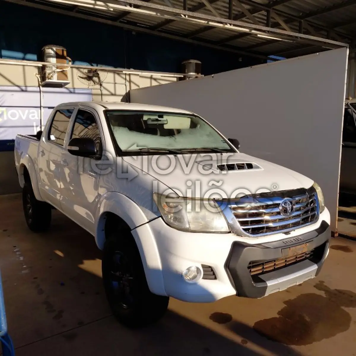 LOTE 066 - TOYOTA HILUX CD4X4 SRV - ANO 2013/2013 - COMPLETO - SICREDI DAS CULTURAS