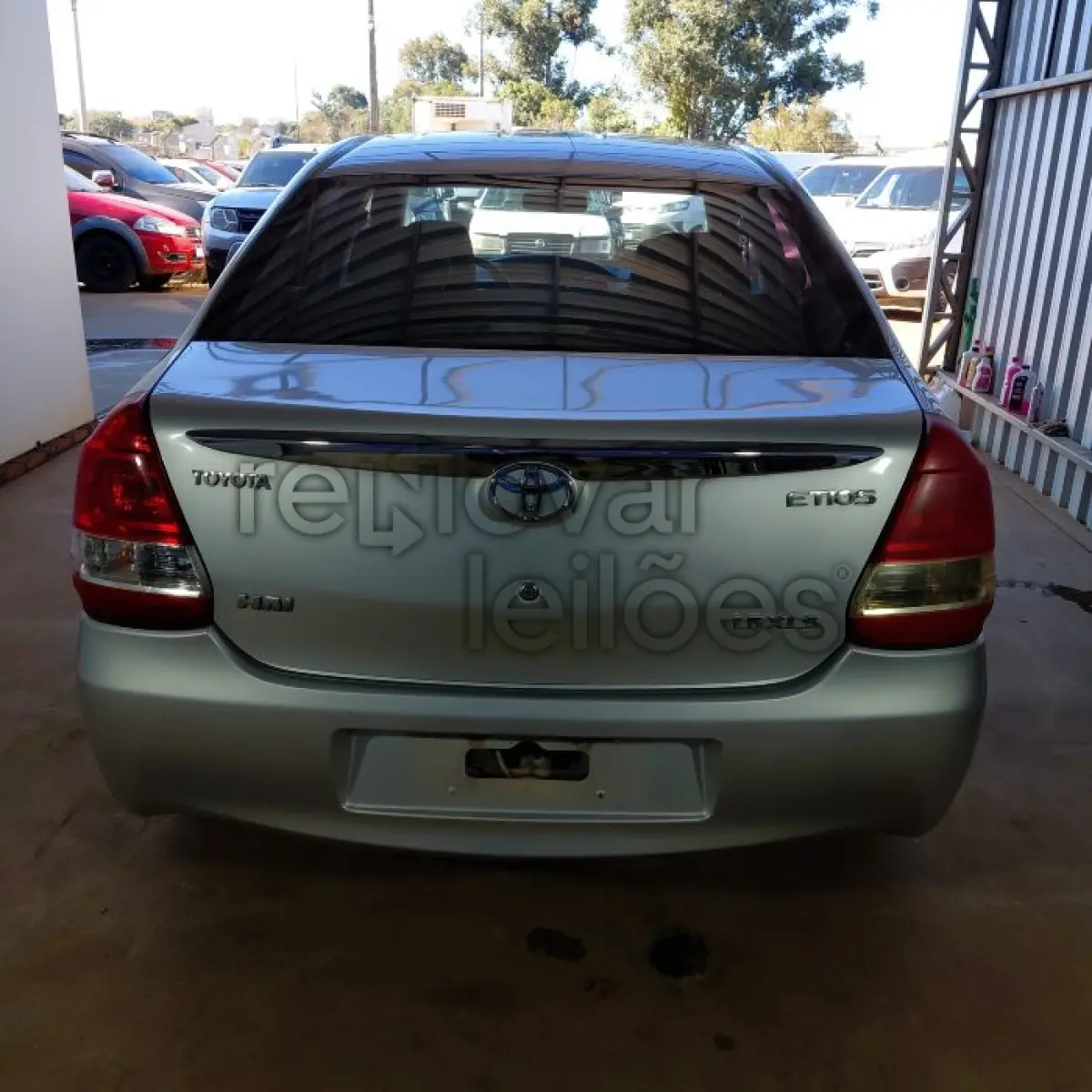 LOTE 011 - TOYOTA ETIOS SD XLS - ANO 2013/2013 - COMPLETO - SICREDI INTERESTADOS