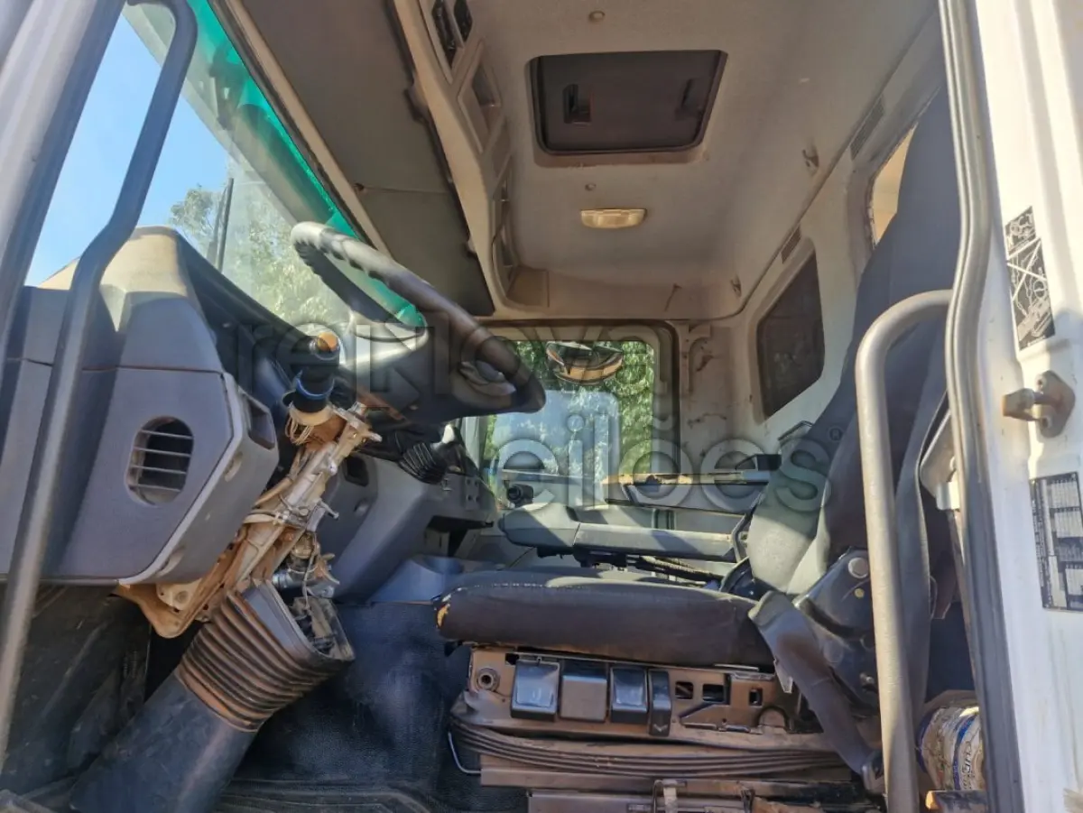 LOTE 025 - M.BENZ/4844K - ANO 2019/2019 - SICREDI RAIZES - DEPOSITADO EM IJUI/RS