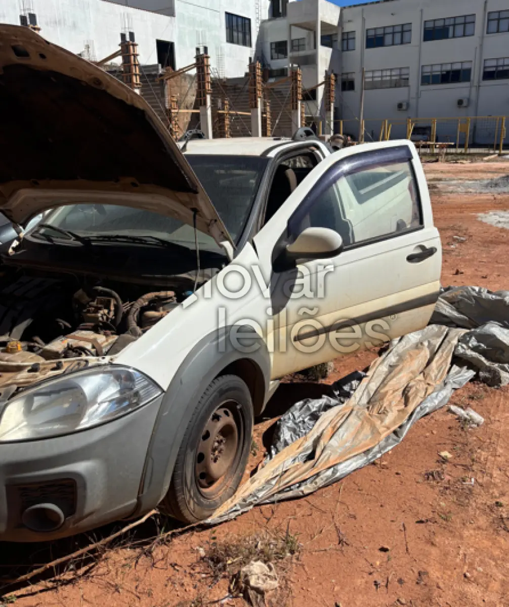 LOTE 079 - FIAT/STRADA WORKING - ANO 2014/2015 - SICREDI GERAÇÕES - DEPOSITADO EM LAVRAS/MG