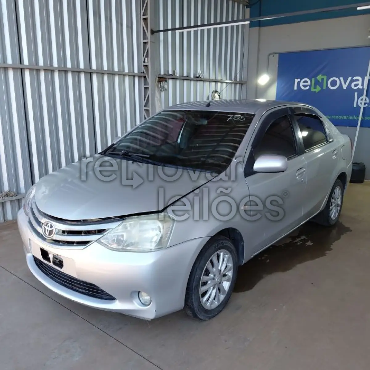LOTE 011 - TOYOTA ETIOS SD XLS - ANO 2013/2013 - COMPLETO - SICREDI INTERESTADOS