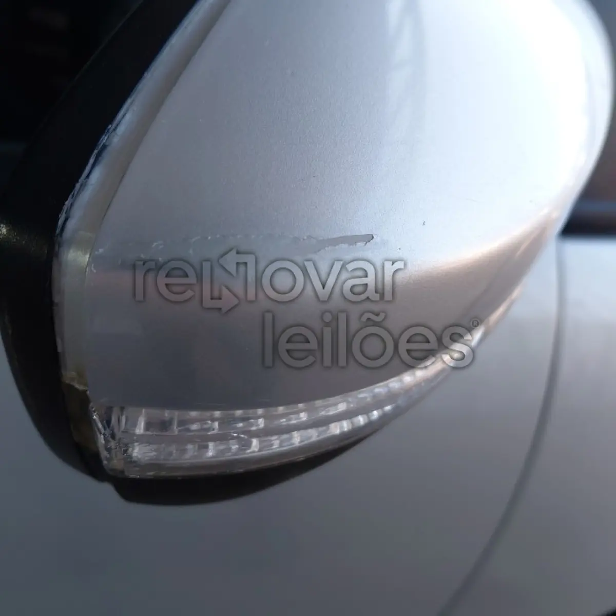 LOTE 029 - VOLKSWAGEN FOX 16 PRIME GII - ANO 2010/2011 - COMPLETO - SICREDI RAIZES - INDÍCIO DE SINISTRO E PASSAGEM POR LEILÃO
