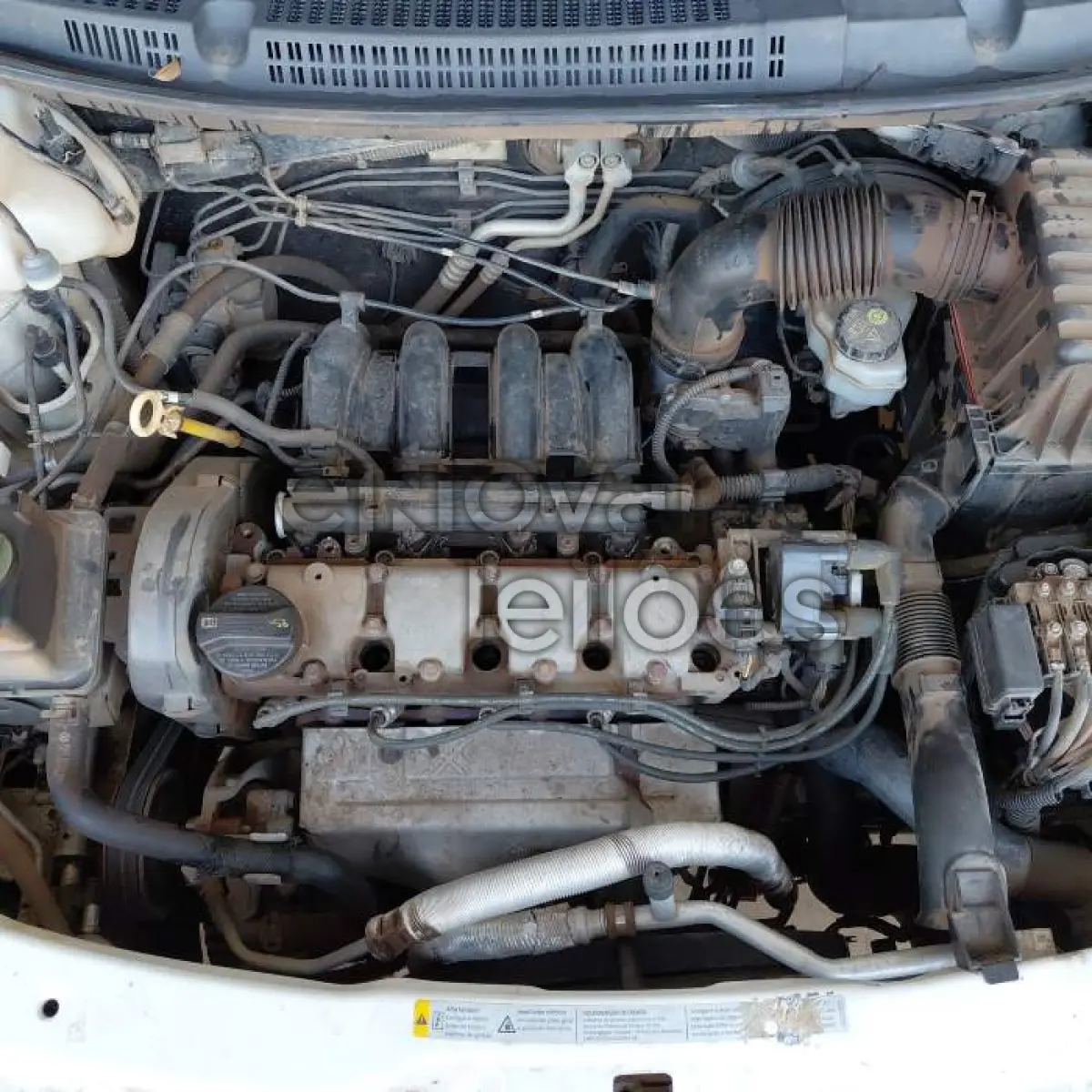 LOTE 033 - VW SAVEIRO CS TL MB - ANO 2015/2016 - COMPLETO - SICREDI PIONEIRA