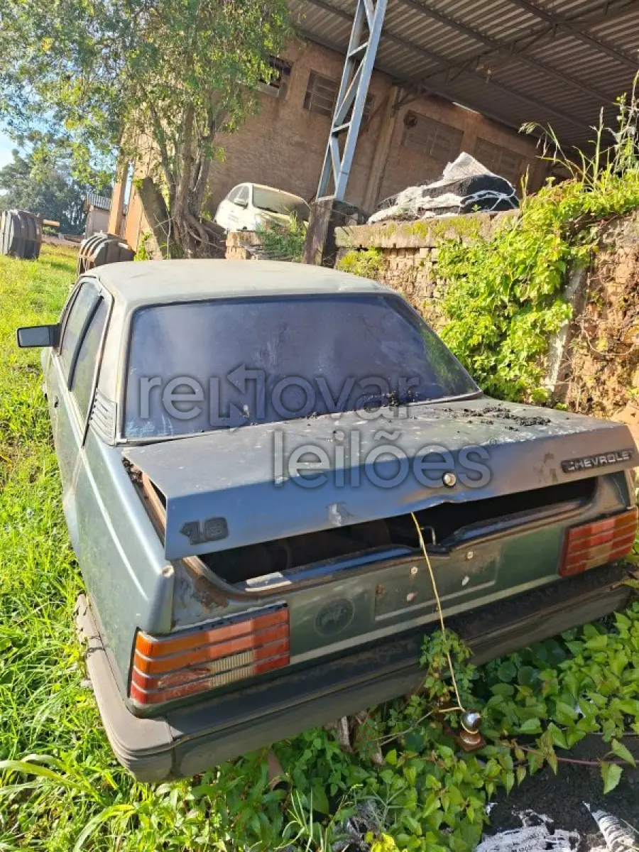 LOTE 014 - VEÍCULO GM/MONZA SL