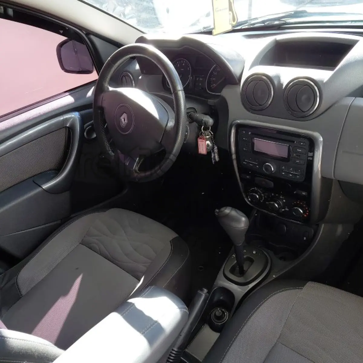 LOTE 013 - RENAULT DUSTER 20 D 4X2A - ANO 2012/2013 - COMPLETO - SICREDI INTERESTADOS