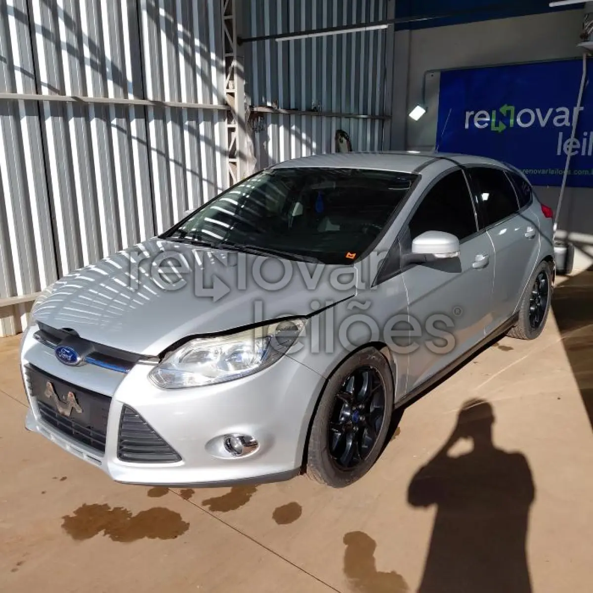 LOTE 015 - FORD FOCUS S AT 1.6 H - ANO 2013/2014 - COMPLETO - PASSAGEM POR LEILÃO