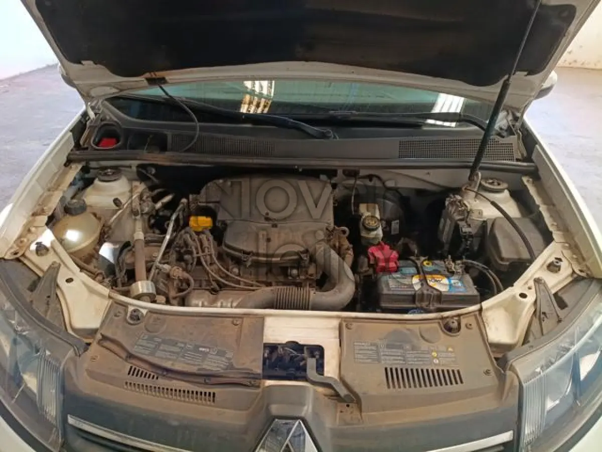 LOTE 063 - RENAULT/SANDERO - ANO 2015/2015 - COMPLETO - SICREDI INTEGRAÇÃO LAJEADO -  DEPOSITADO EM BETIM/MG