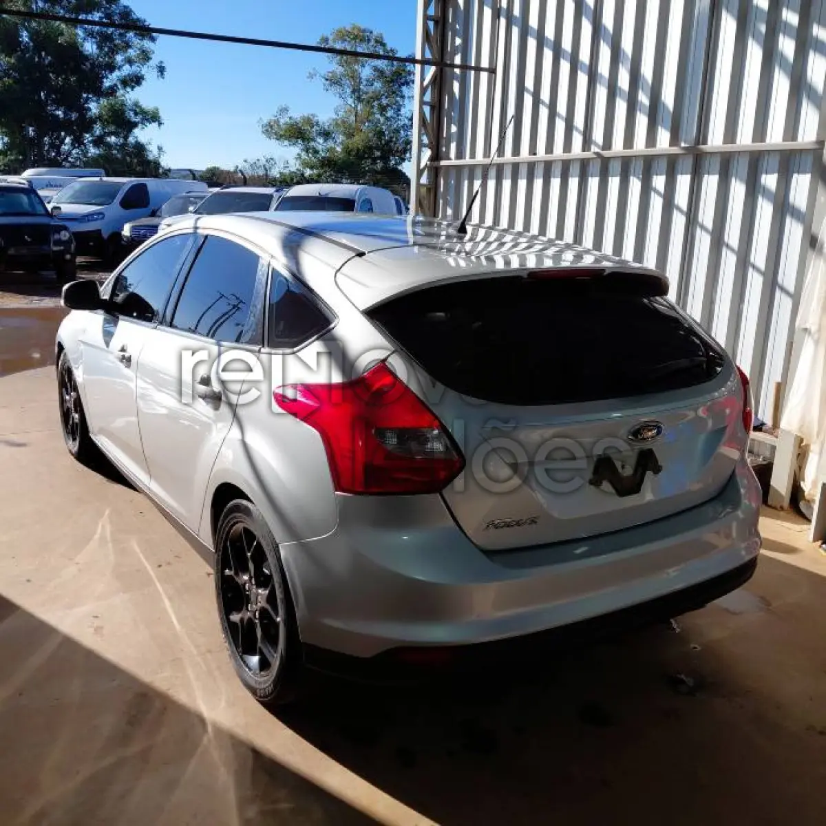 LOTE 015 - FORD FOCUS S AT 1.6 H - ANO 2013/2014 - COMPLETO - PASSAGEM POR LEILÃO