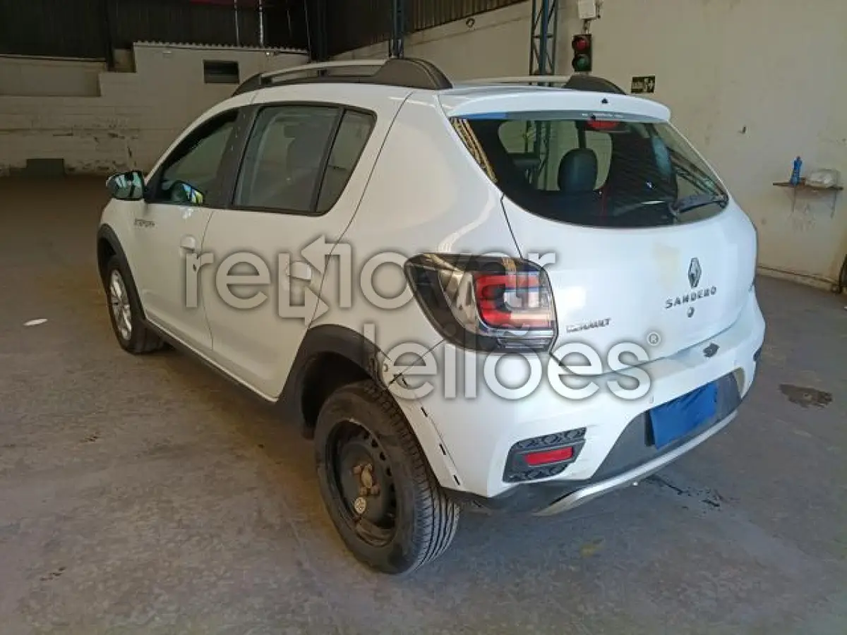 LOTE 063 - RENAULT/SANDERO - ANO 2015/2015 - COMPLETO - SICREDI INTEGRAÇÃO LAJEADO -  DEPOSITADO EM BETIM/MG