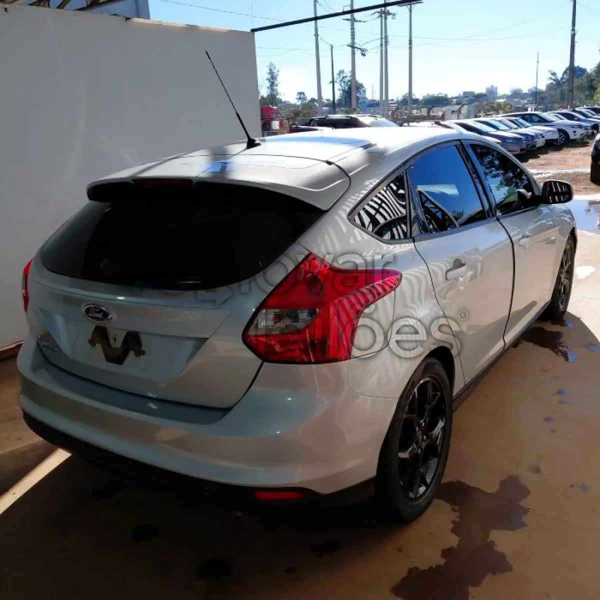 LOTE 015 - FORD FOCUS S AT 1.6 H - ANO 2013/2014 - COMPLETO - PASSAGEM POR LEILÃO