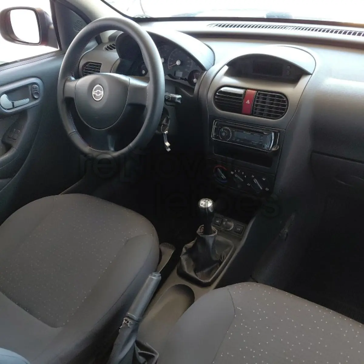 LOTE 032 - GM CORSA SEDAN PREMIUM - ANO 2008/2009 - SICREDI RAIZES
