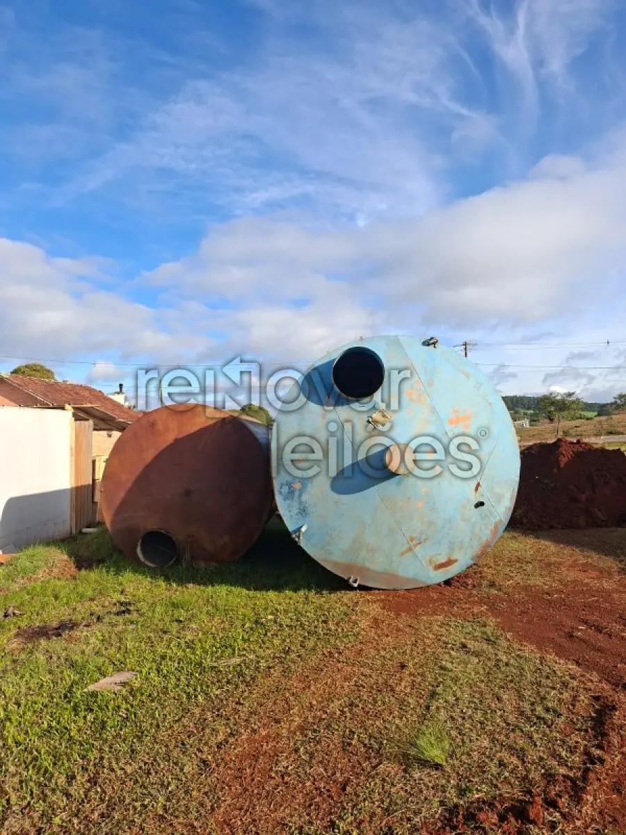 LOTE 013 - TANQUES
