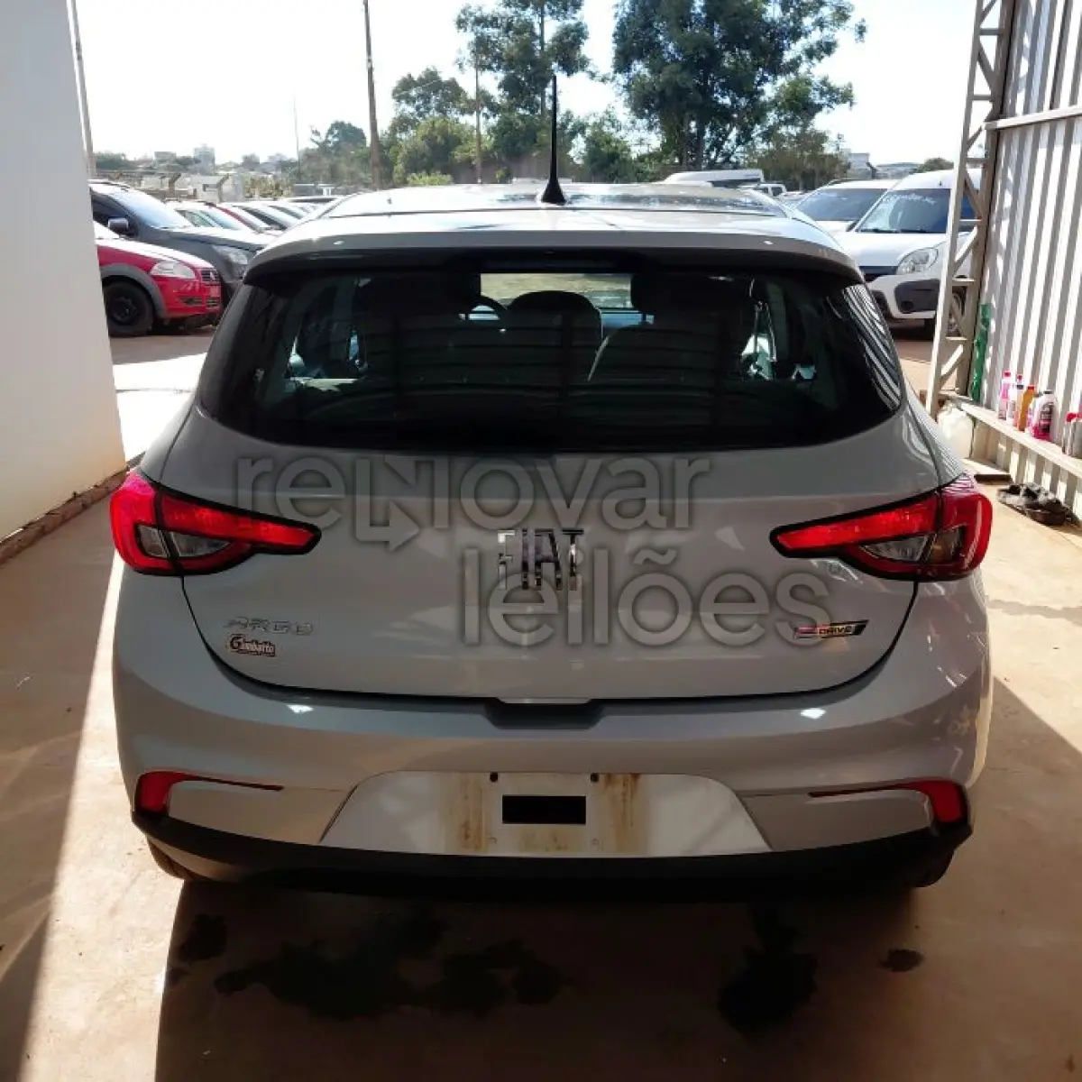 LOTE 030 - FIAT ARGO DRIVE 10 - ANO 2023/2024 - COMPLETO - SICREDI RAIZES