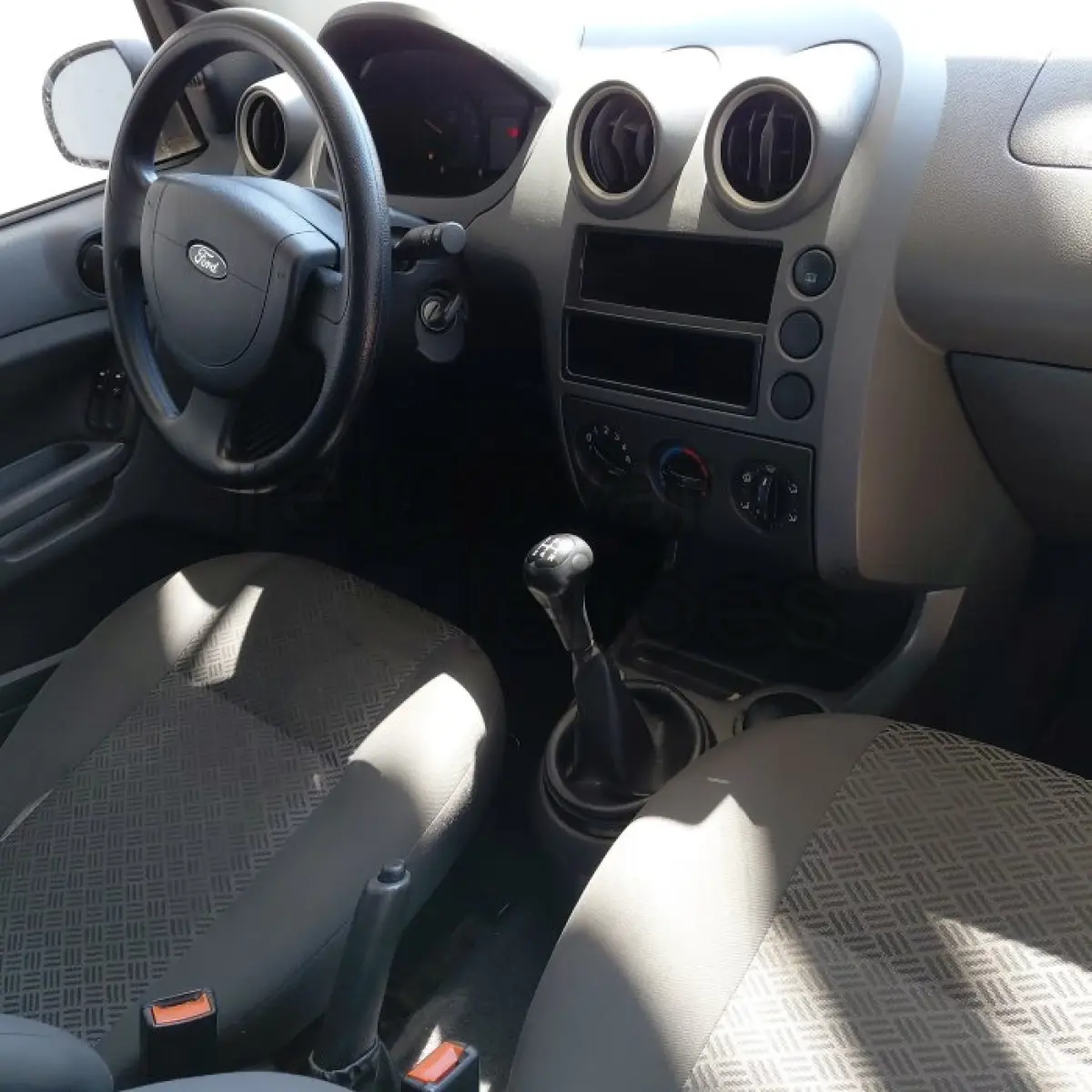LOTE 080 - FORD FIESTA SEDAN16FLEX - ANO 2005/2006 - VIA CERTA - DEPOSITADO EM IJUÍ/RS