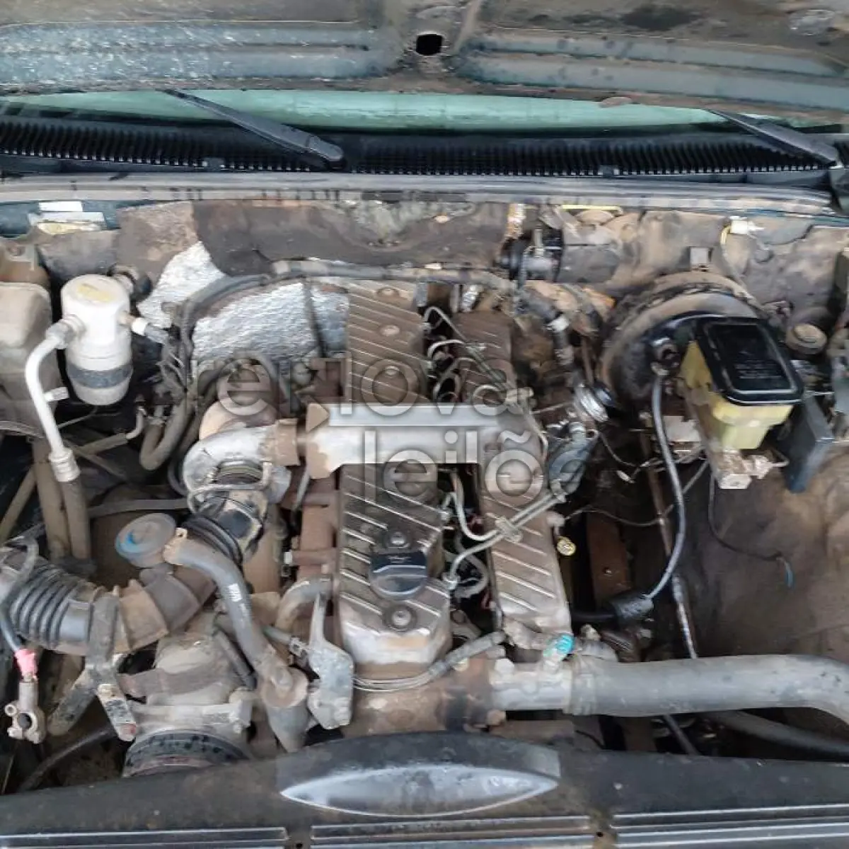 LOTE 081 - CHEVROLET SILVERADO CONQ HD - ANO 1999/2000 - COMPLETO - VIA CERTA