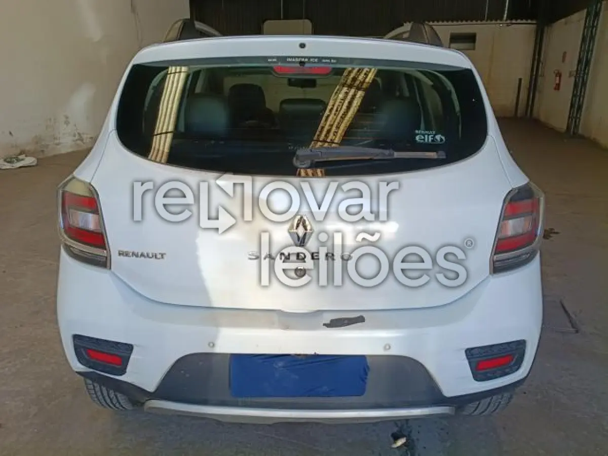 LOTE 063 - RENAULT/SANDERO - ANO 2015/2015 - COMPLETO - SICREDI INTEGRAÇÃO LAJEADO -  DEPOSITADO EM BETIM/MG