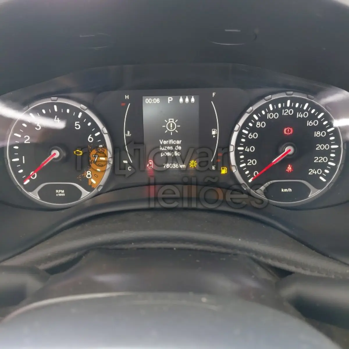 LOTE 058 - JEEP RENEGADE LNGTD AT - ANO 2015/2016 - COMPLETO - SICREDI SERRANA - DEPOSITADO EM SANTO ÂNGELO/RS