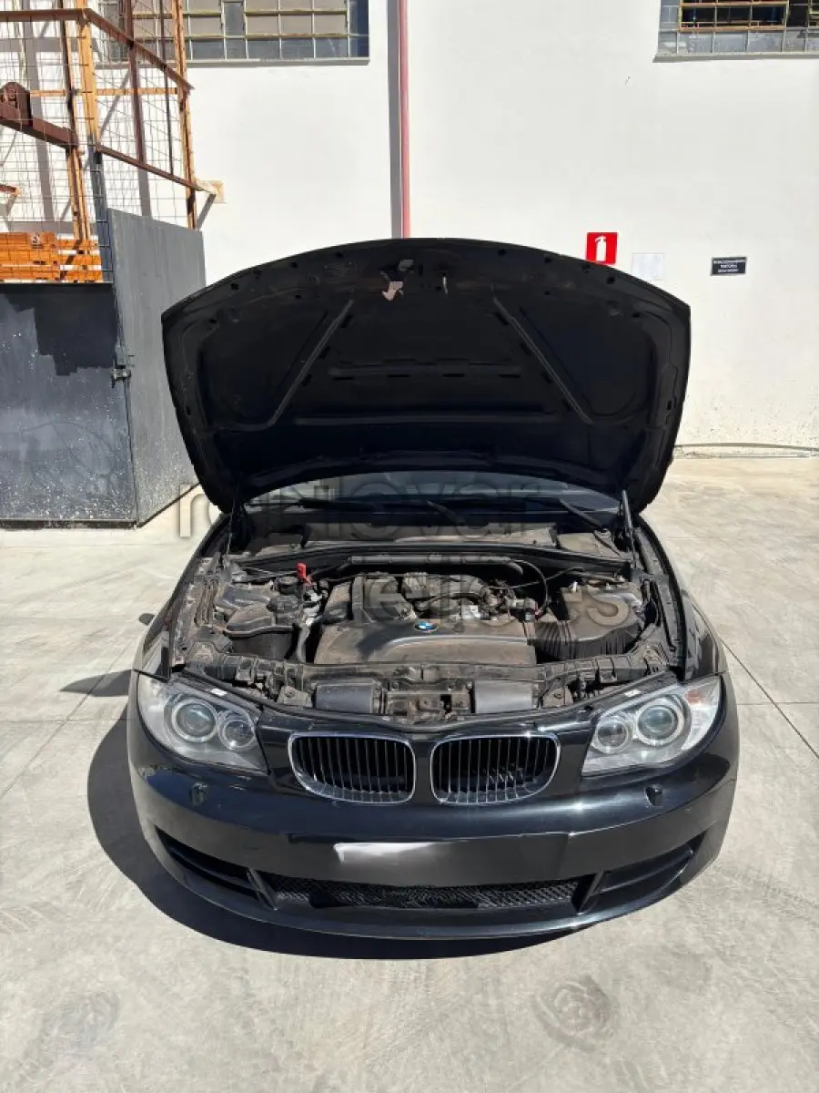 LOTE 087 - BMW/120IA CABRIO - ANO 2010/2011 - COMPLETO - SICREDI GERAÇÕES - DEPOSITADO EM LAVRAS/MG