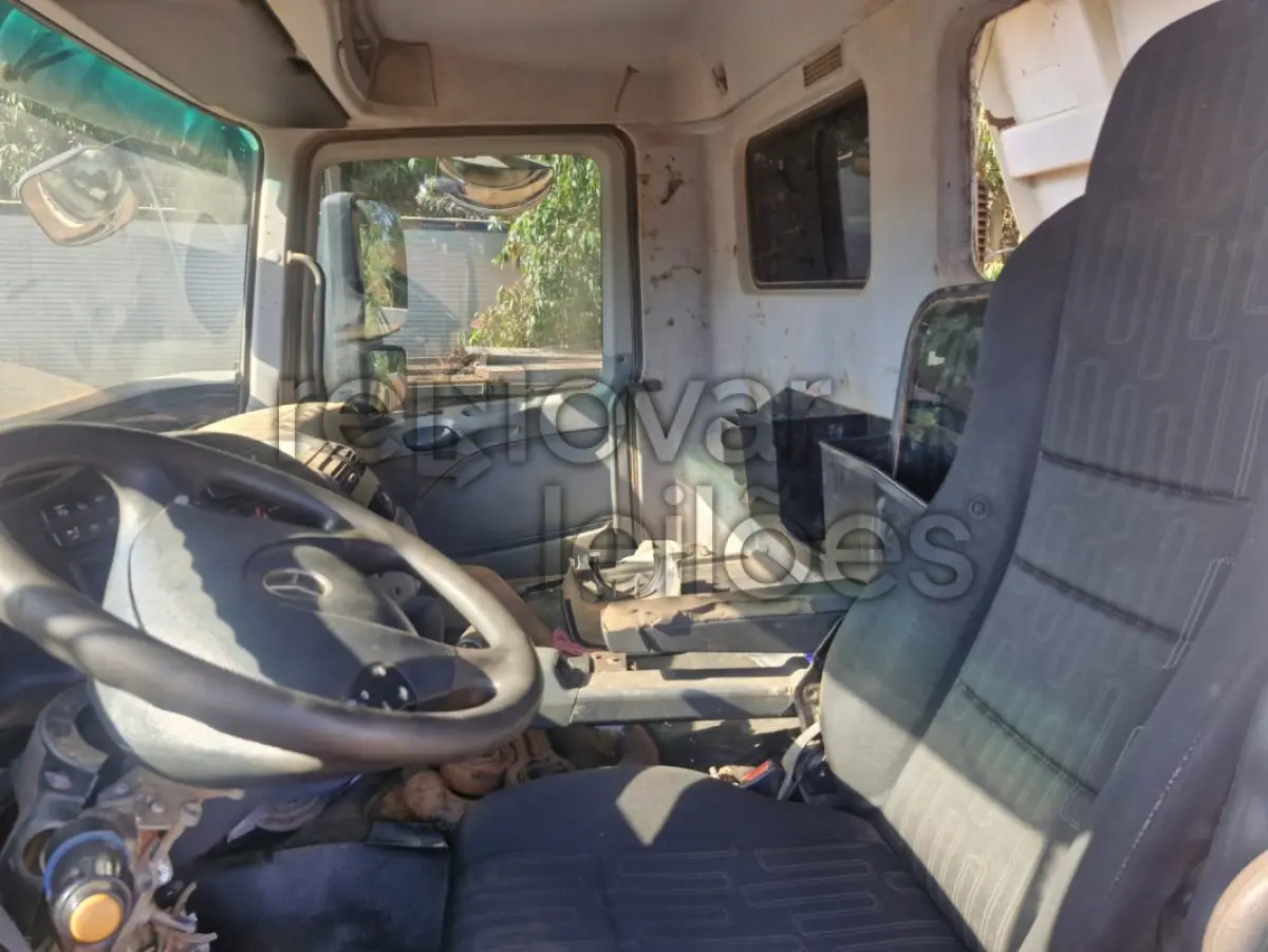 LOTE 025 - M.BENZ/4844K - ANO 2019/2019 - SICREDI RAIZES - DEPOSITADO EM IJUI/RS