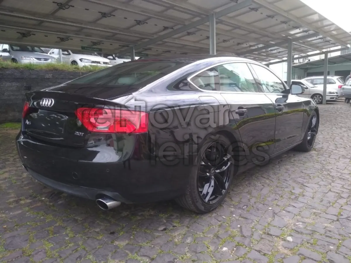 LOTE 001 - AUDI A5 SPB 2.0TFSI AT - ANO 2013/2014 - COMPLETO - UNICRED PROSPERAR - INDICIO DE SINISTRO E PASSAGEM POR LEILÃO - DEPOSITADO EM SANTANA DO LIVRAMENTO/RS